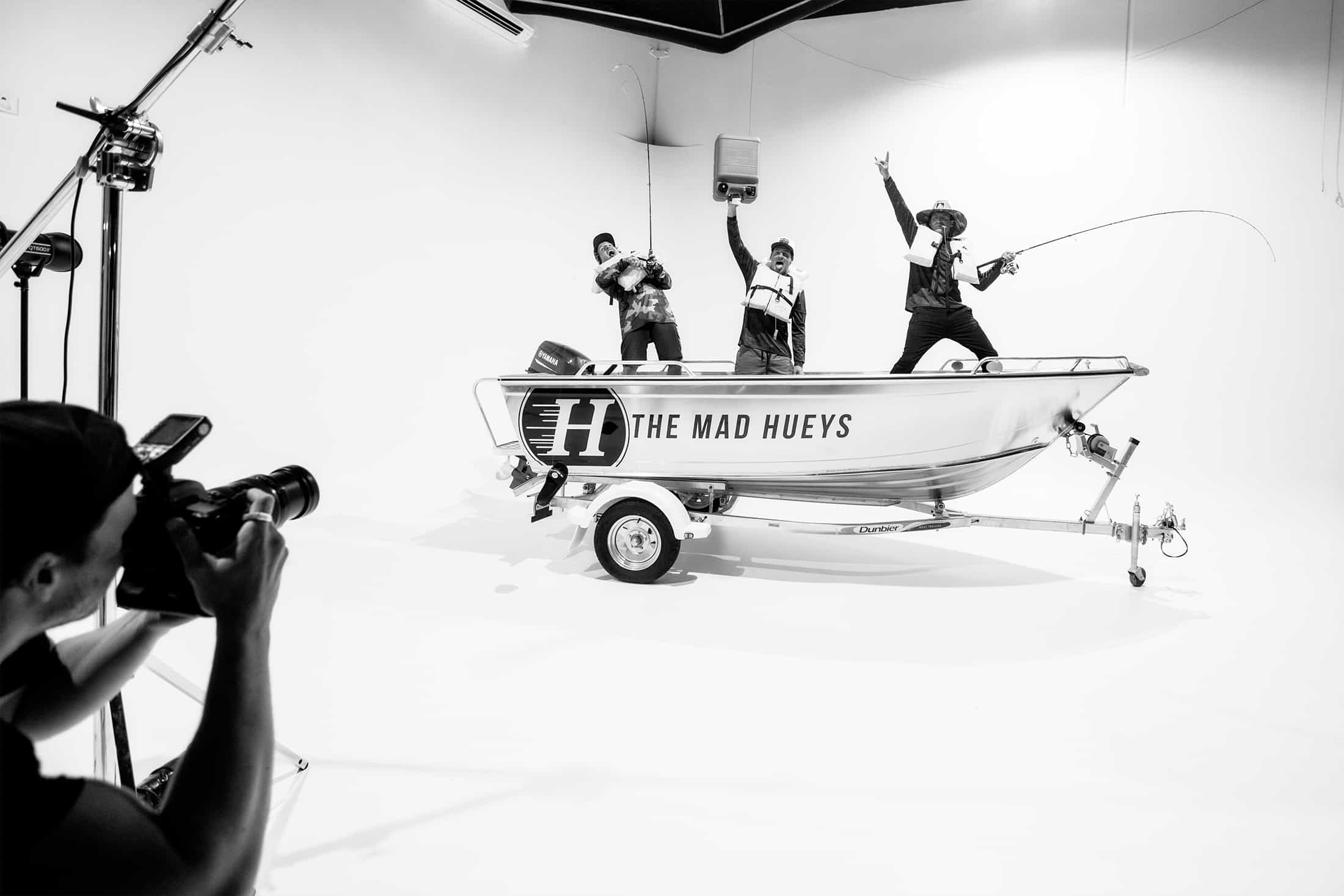 The Mad Hueys boat shoot GOLD COAST STUDIO